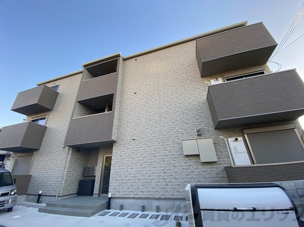 エテルナコート総持寺の物件外観写真